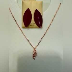 Elegant Rose Gold Necklace and Earrings Set